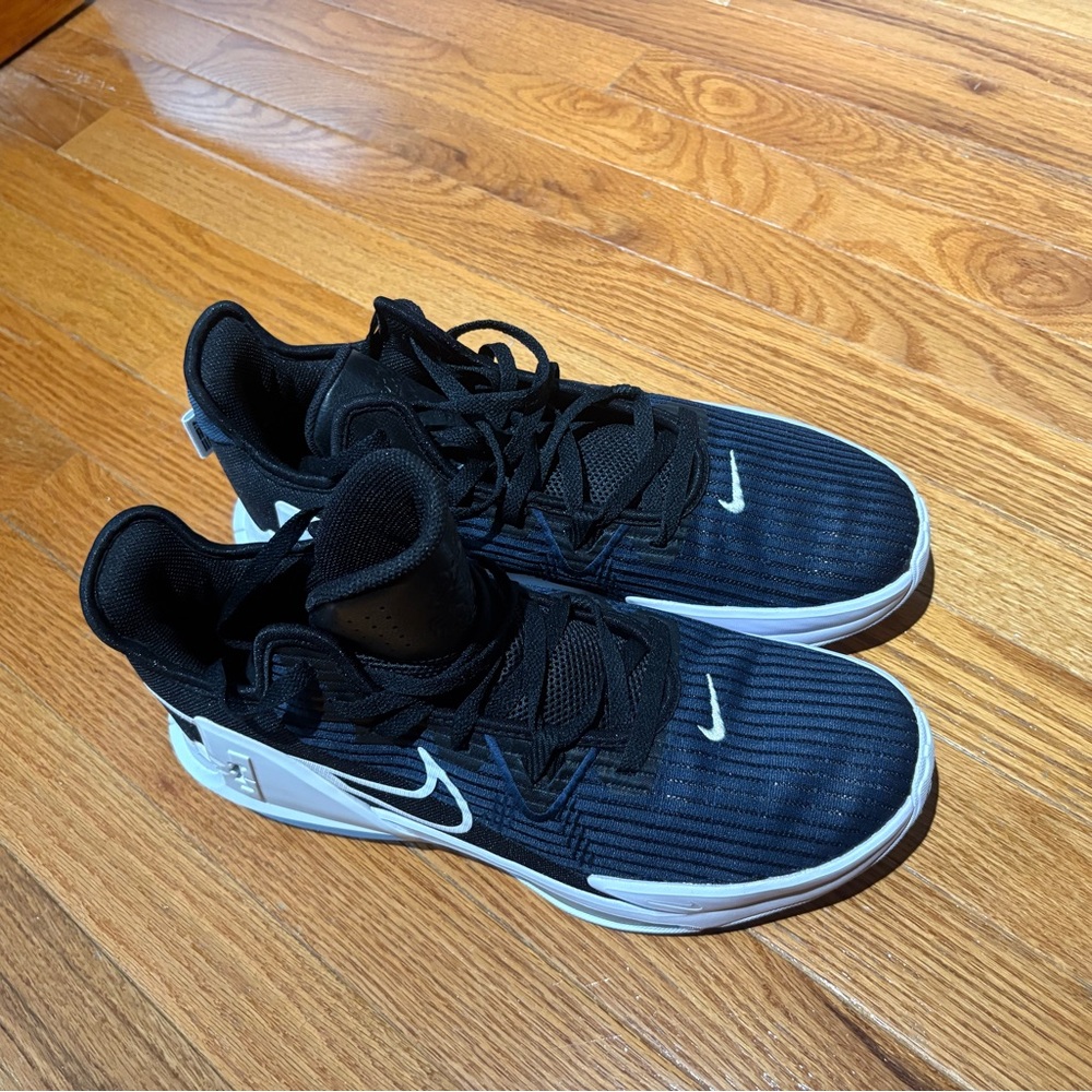 Nike LeBron Witness 6 Black Dark Obsidian